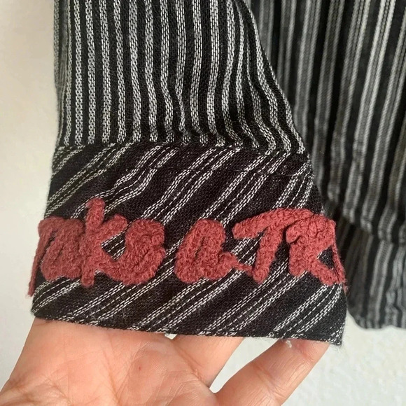 Vintage Havana Black White Striped "Take A Trip" Emboridered Button Up Shirt (S) - Picture 6 of 11